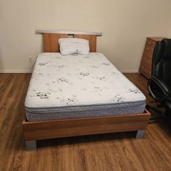 Bed, mattress, dresser