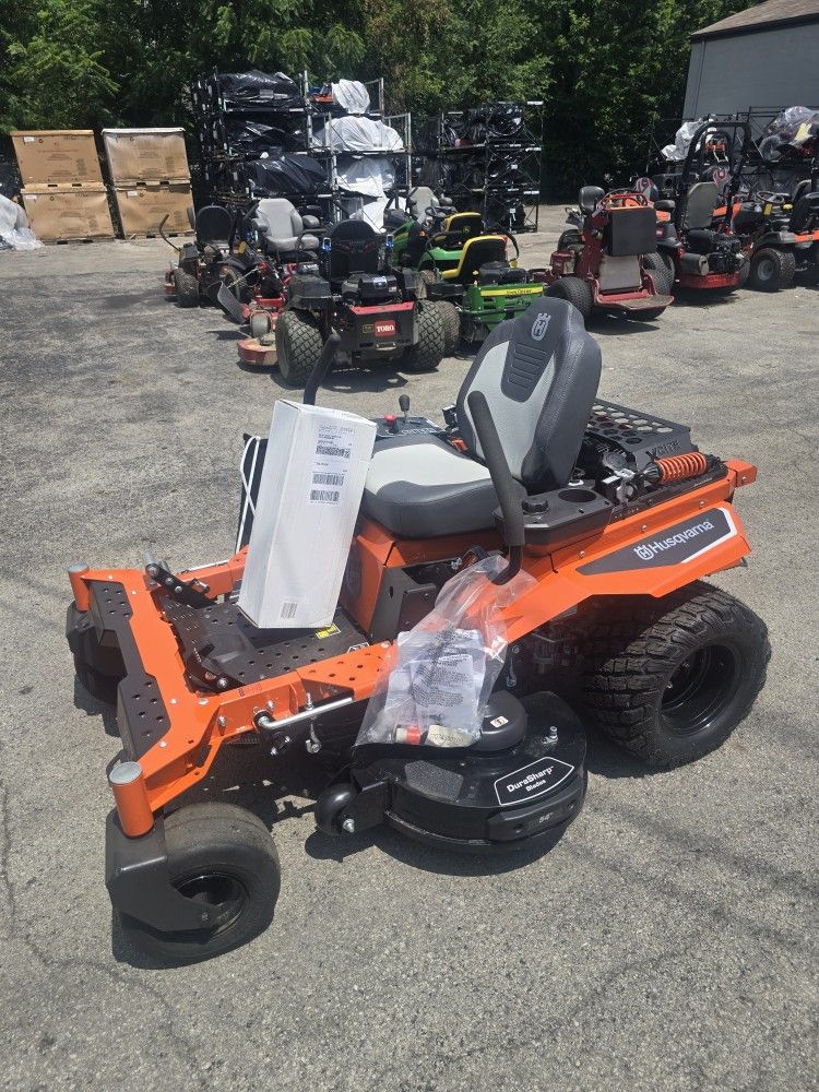 Husqvarna Two brand new mower Z345. TS148