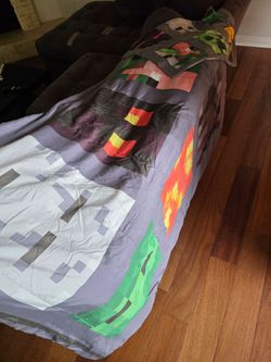 Minecraft blanket and pillowcase