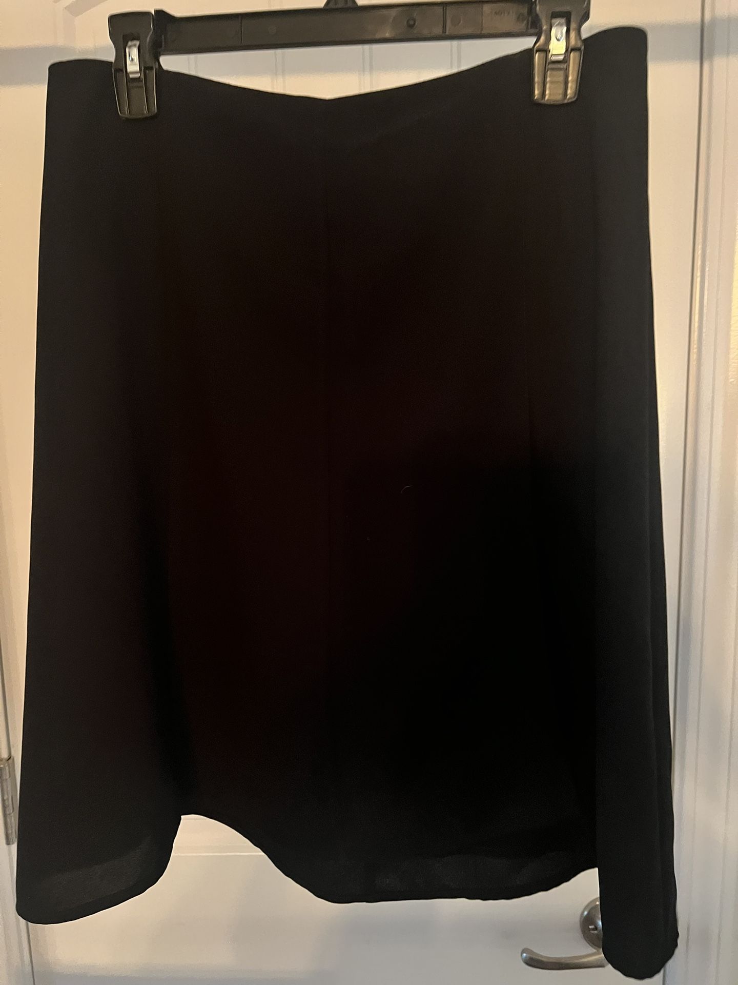 Women’s Size 8 Black Skirt