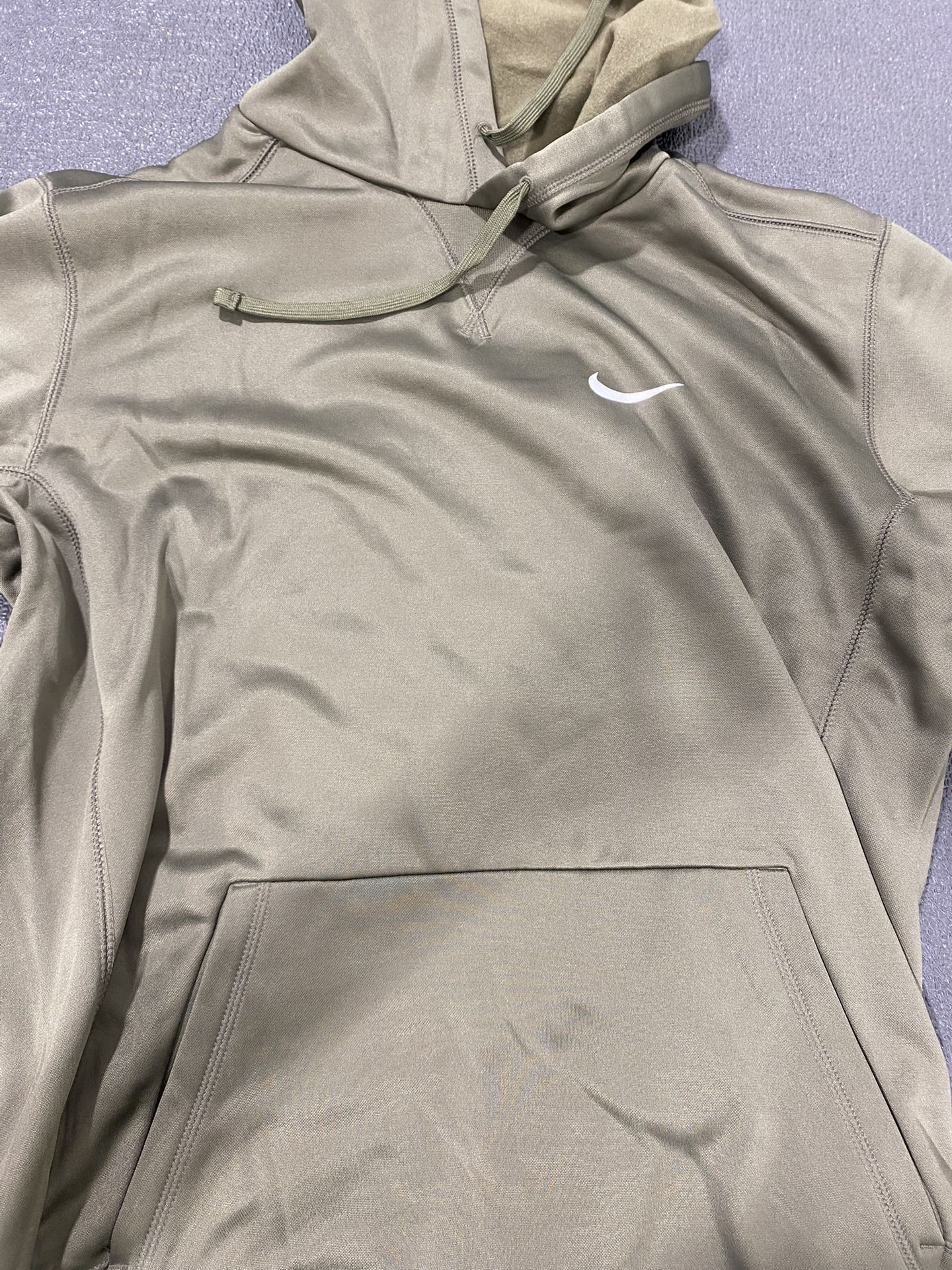 Green Nike sweatshirt L