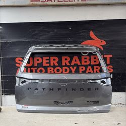 2021 Pathfinder Tailgate Shell OEM 2026