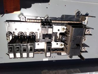 Square D 200 Amp Panel.    Cash Pickup 