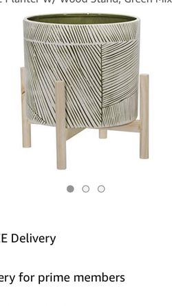 Brand New Ceramic Pot With Wood Stand