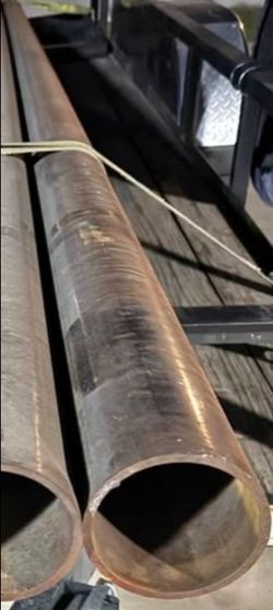(1) 21' Heavy Round Post w' (4) 3' Cuts