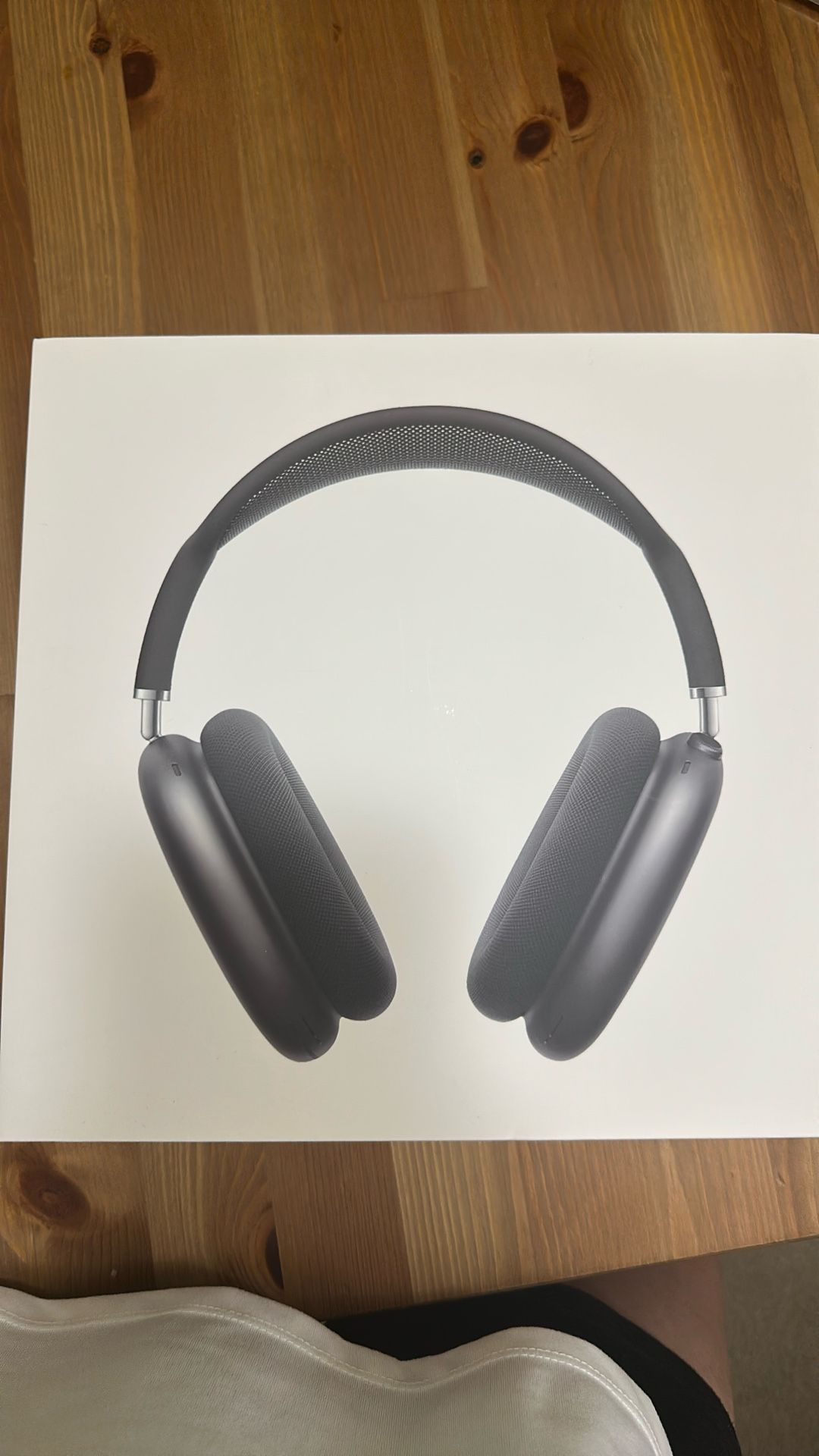 Airpods max Open box