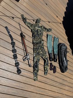 Like New - Spearfishing Gear