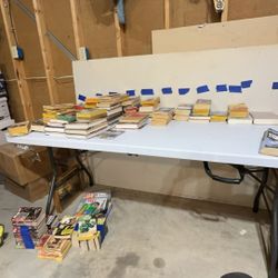 Collectibles/nic Nacs Etc 