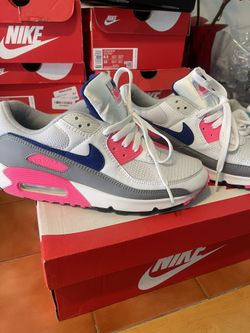 Nike Hombres 8.5. Mujeres 10