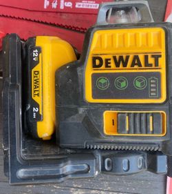 DeWALT 100ft Laser Level w/ battery