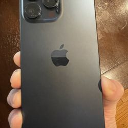 iPhone 15 PRO Max UNLOCKED (512gb)