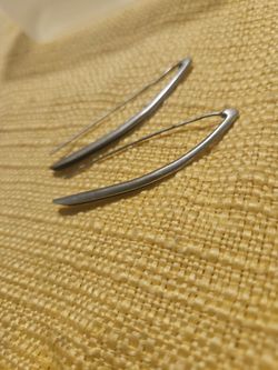Sterling silver loan threat earrings