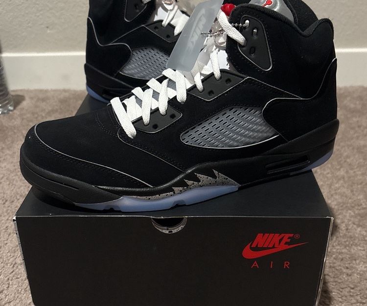 Jordan 5 Black Metallic REIMAGINED Men’s Size 9.5