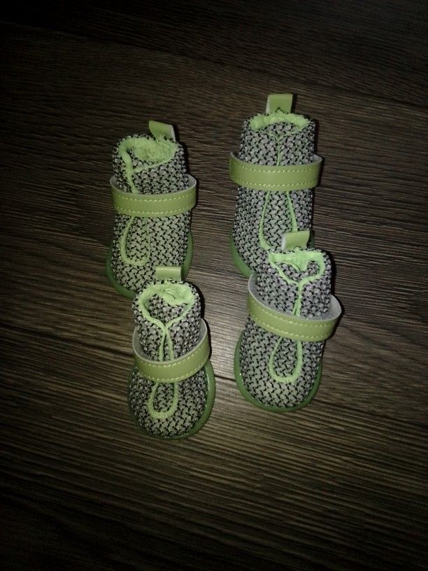 Botas Para Perros Nuevas Size Large.