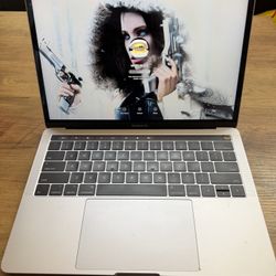 2017 MacBook Pro (Touch Bar)