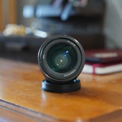 Sony 35mm 1.8 Full Frame Camera Lens