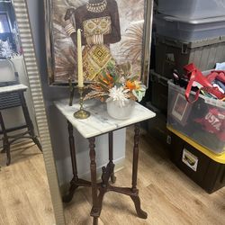 VTG 1970s American French Country Mahogany Wood 28" Pedestal Side Marble Table