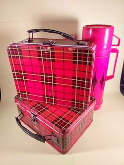 VINTAGE 1964 LUNCHBOXES & THERMOS