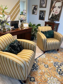 Vintage Transitional Sloping Track-Arm Loveseat – Striped