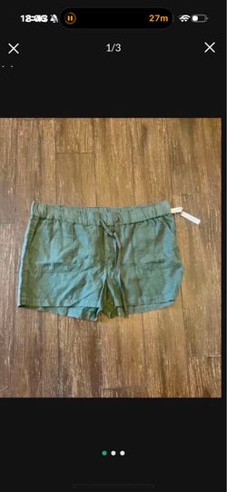 NWT green shorts