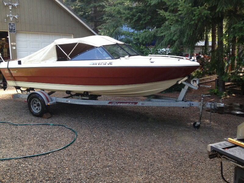 1979 fiberform boat and trailer