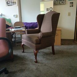 Very Nice Chair Not Worn Hard