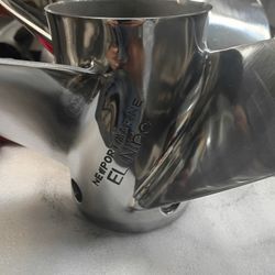 4 Blade SS FS Or No Vent Holes For Bravo 1 Mercury. Newport Marine