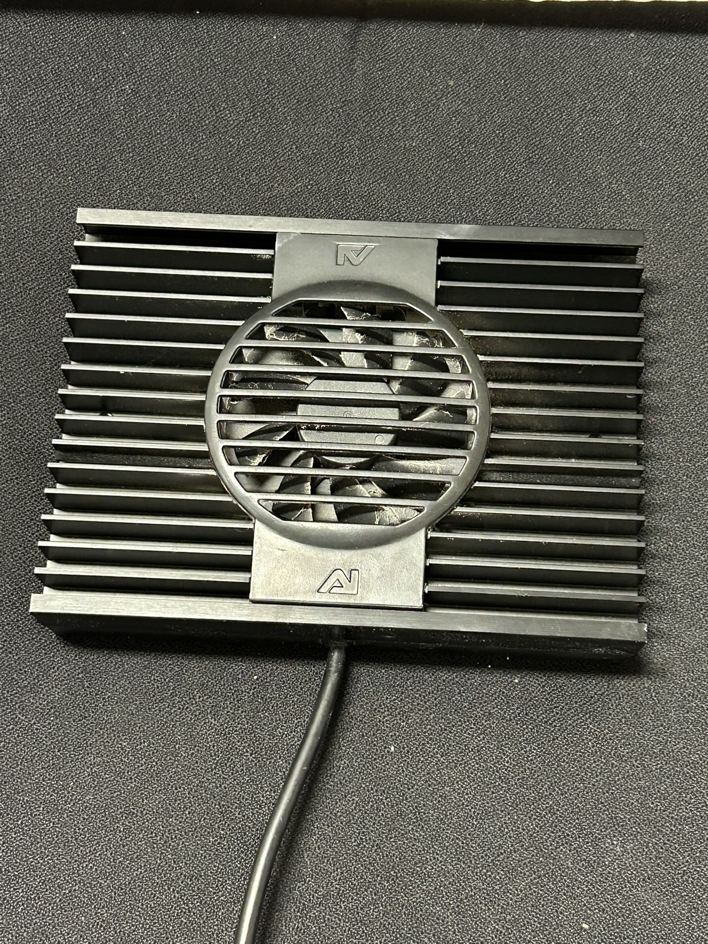 Ai Hydra 32hd