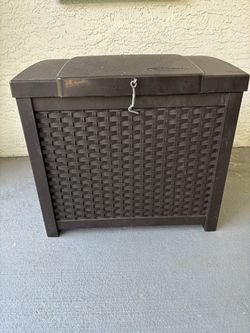 Suncast Deck Patio Box Plastic - Brown Wicked