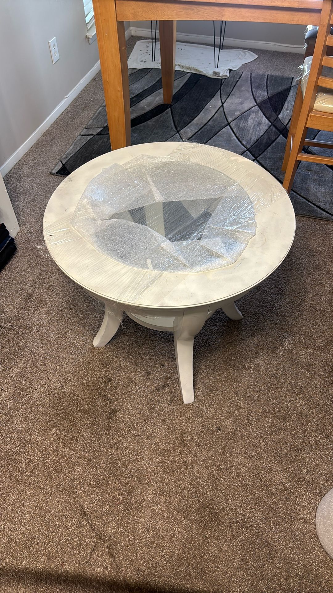 Round Table