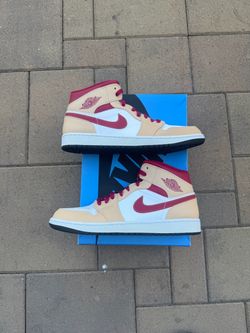Jordan 1 Mid Light Curry Cardinal Red size 12.5
