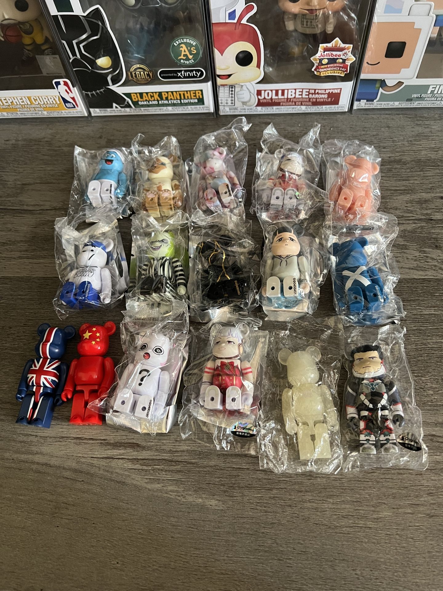 Bearbrick 100% Lot