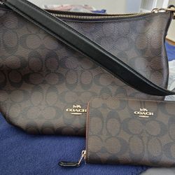 Coach Purse With Wallet