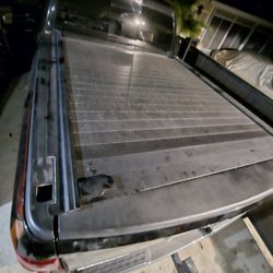 2019 Ram 1500 6.4 Ft Retrax Pro Mx Retractable Tonneau cover