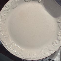 Pfaltzgraff Plates X3