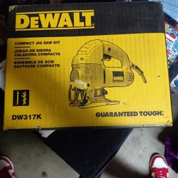 Compact Jigsaw Kit/ DeWalt