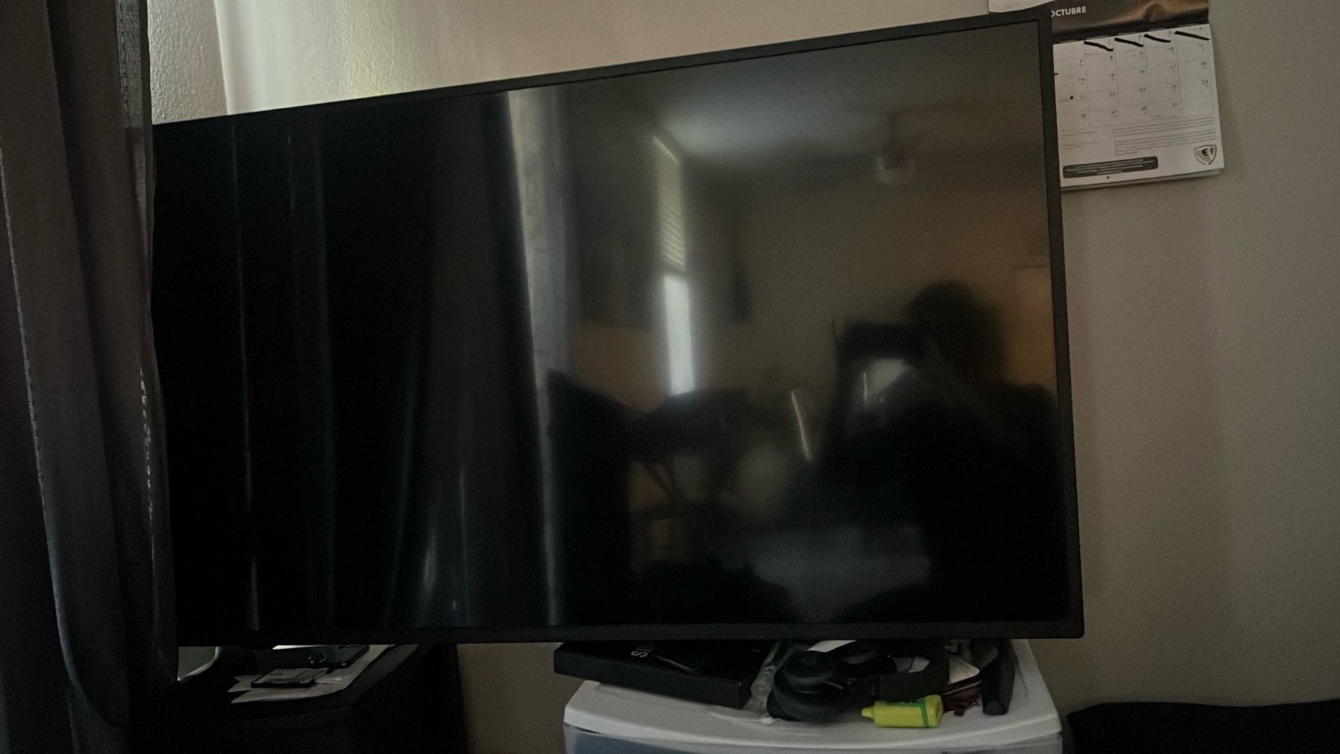 Insignia tv Only Asking For 200