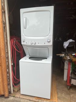 GE Stacked Washer Dryer Combo Unit