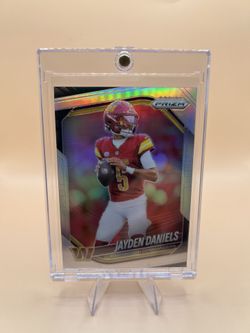 4 Card Lot Of Jayden Daniels Prizms Football Card🔥