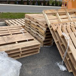 Wood Pallets Slightly Used FREE Stuff Free Product Toys Tools Work Collect 