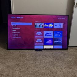 55” TCL Roku TV (doesn’t Have legs)