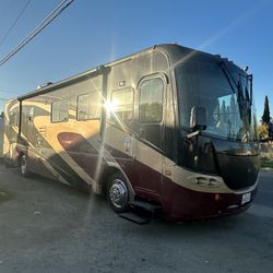 2005 Cross Country Motorhome