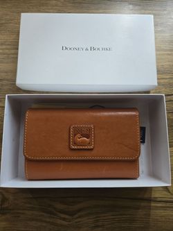 Dooney & Bourke Wallet Florentine Flap