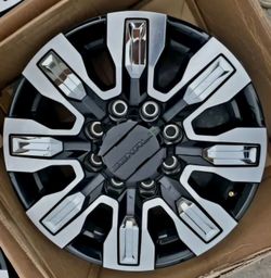 2026 GMC DENALI 2500 RIMS OEM BRAND NEW.......(

8 LUG
)