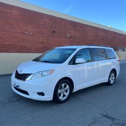 2011 Toyota Sienna