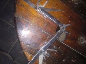 Leatherman knife