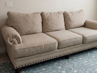 Havertys Jillian sofa