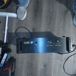 Precedent Series 400 Amp 2 Channel