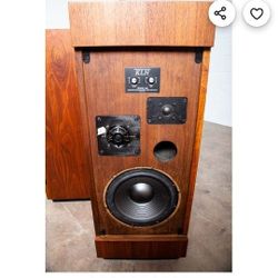 KLH 355 (The red baron)  Speakers Cabinets For