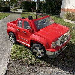Chevrolet Silverado Ride-On Toy Truck